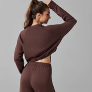 Soft, short-sleeved crewneck sweatshirt for women, suitable for sports training or playing pickleball